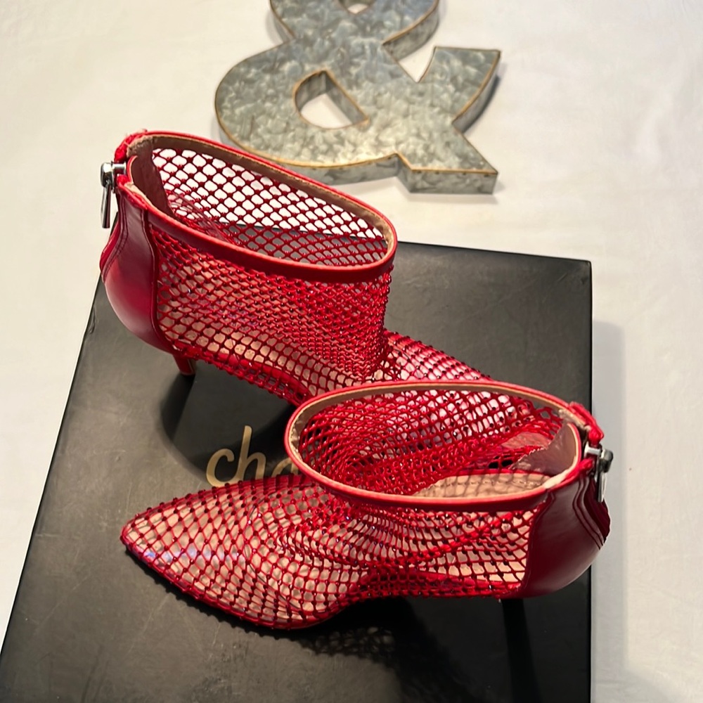 Charles By Charles David Sz 7 With 4 In Heels Red - image 2